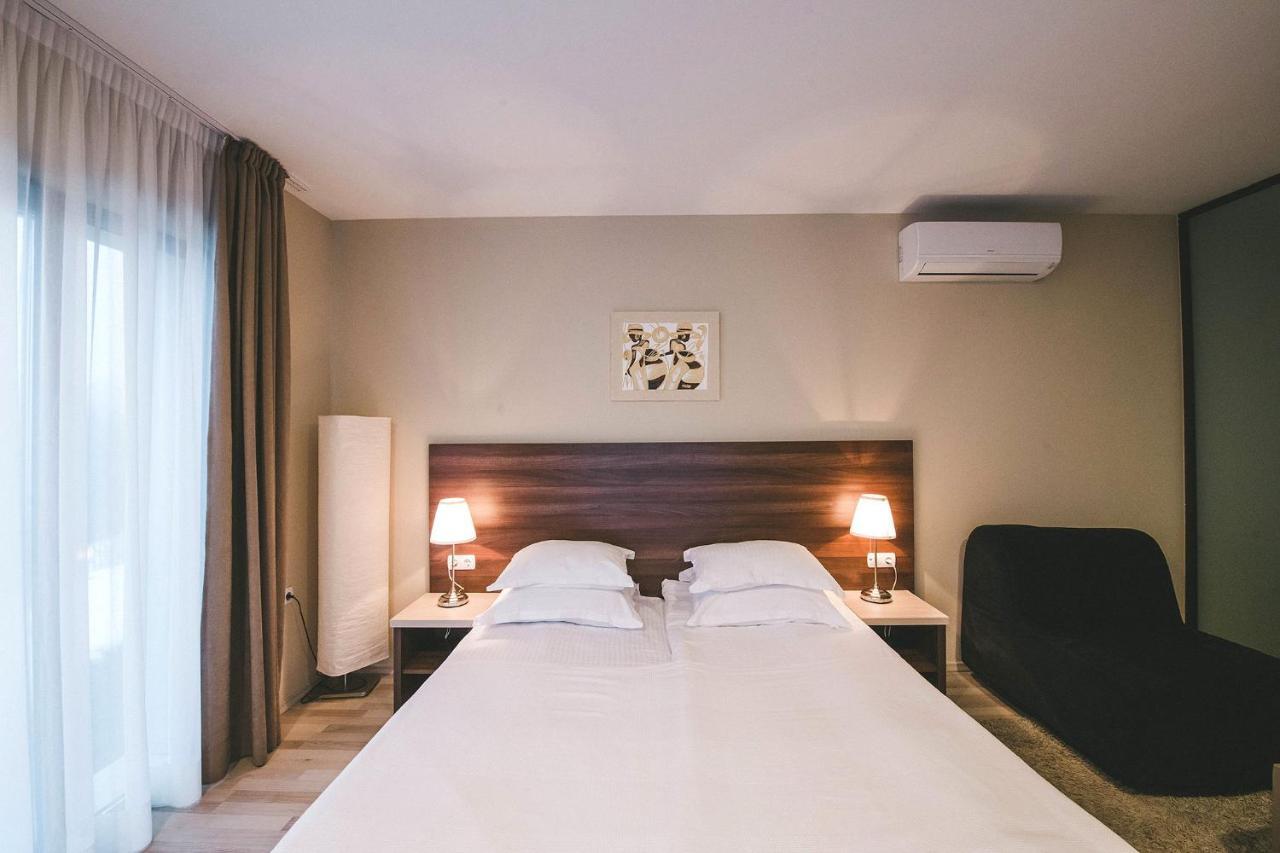 Hotel Villa Ekaterina Vakarel エクステリア 写真