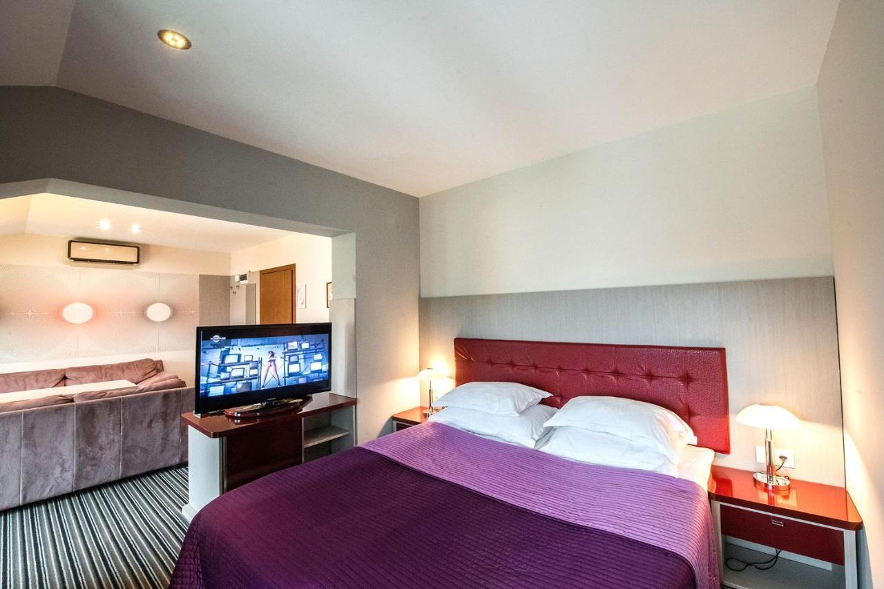 Hotel Villa Ekaterina Vakarel エクステリア 写真