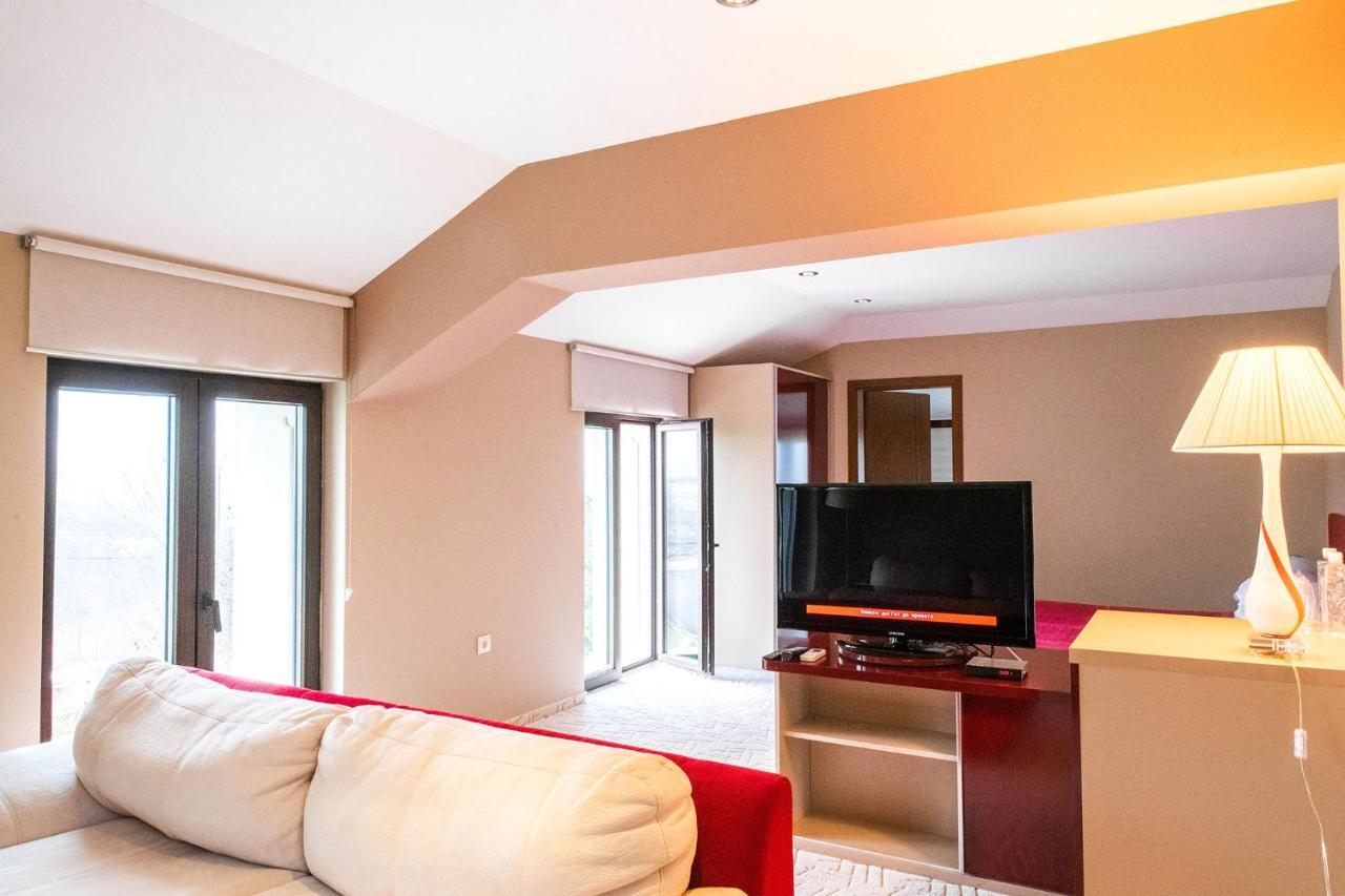 Hotel Villa Ekaterina Vakarel エクステリア 写真