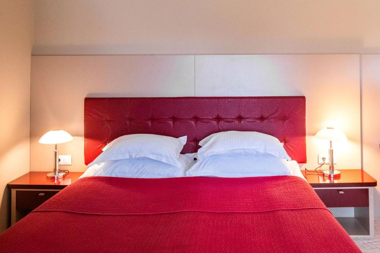 Hotel Villa Ekaterina Vakarel エクステリア 写真